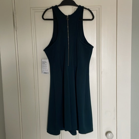 NWT Athleta En Route Scuba Dress - Picture 7 of 10